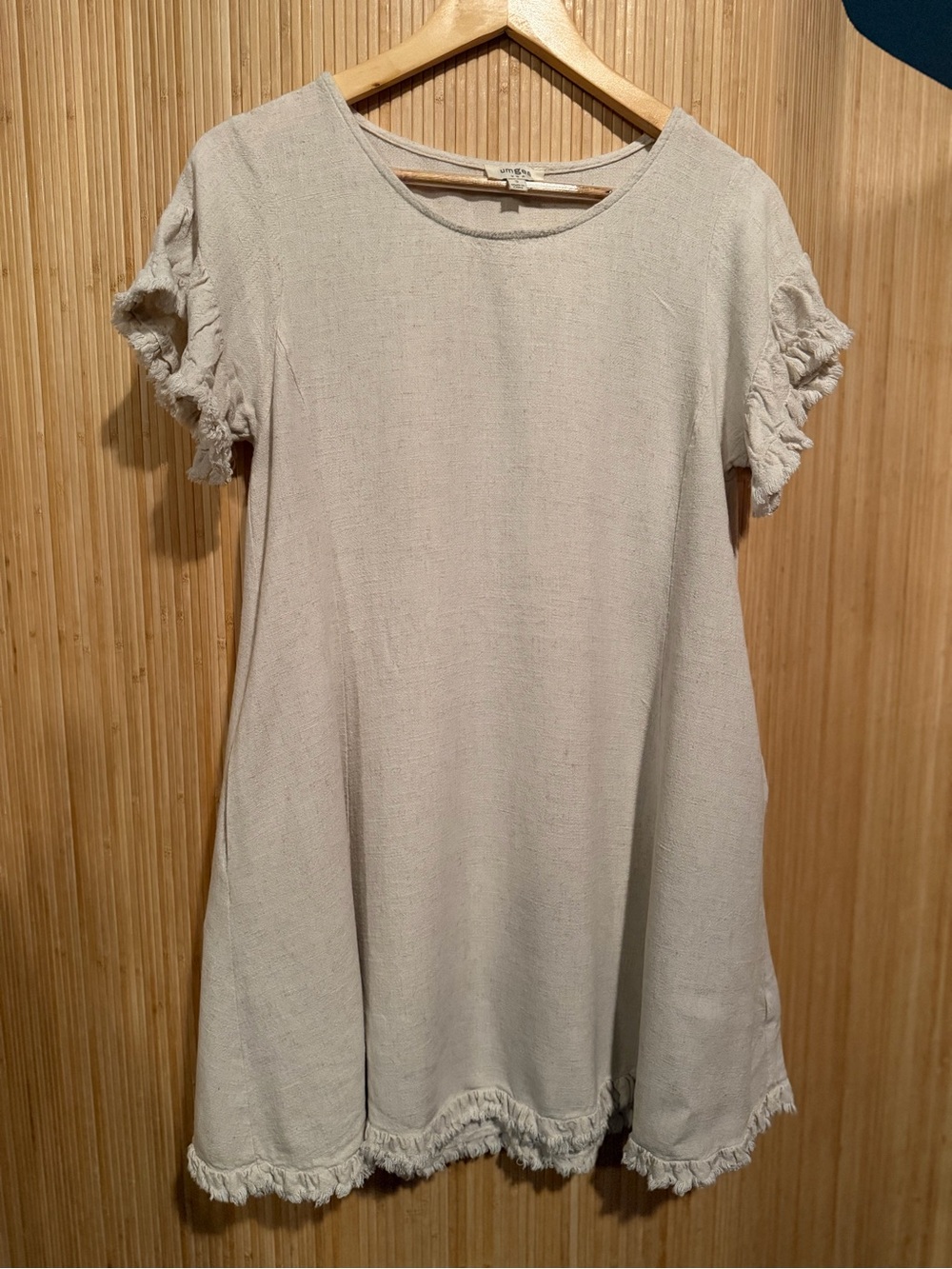 Umgee Cream Short Sleeve Frayed Hem Casual Dress